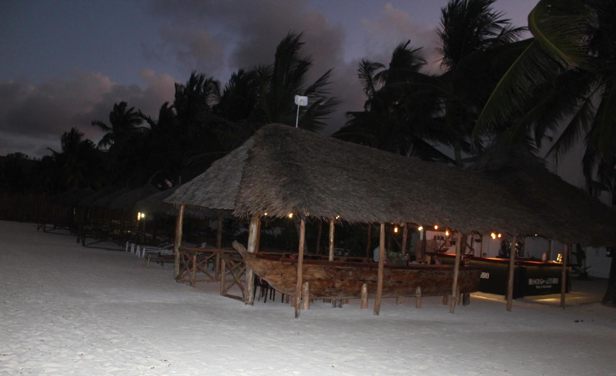 Bianco Azzurro Hotel & Restaurant Pwani Mchangani Exterior foto